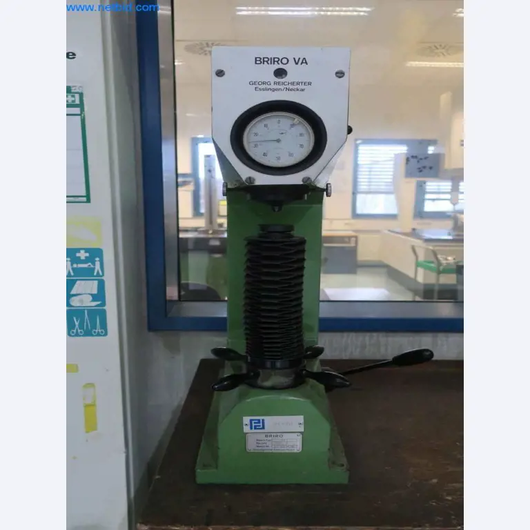 Sistemas de fundição injectada (alumínio) 1.100 - 1.350 t,
Processamento mecânico, fabrico de ferramentas
-2