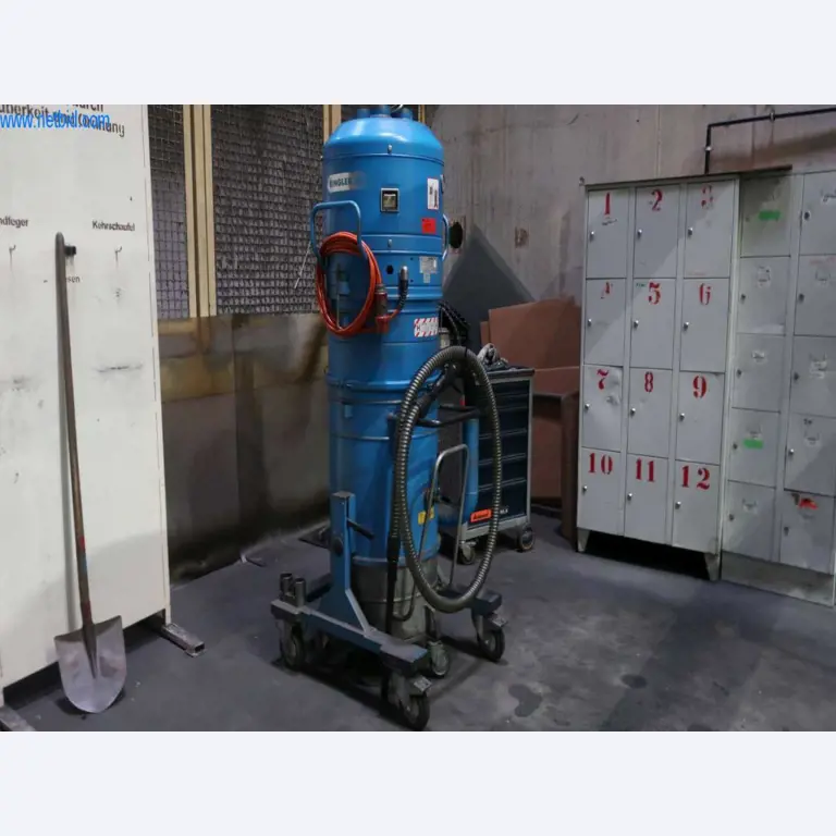 Sistemas de fundição injectada (alumínio) 1.100 - 1.350 t,
Processamento mecânico, fabrico de ferramentas
-1