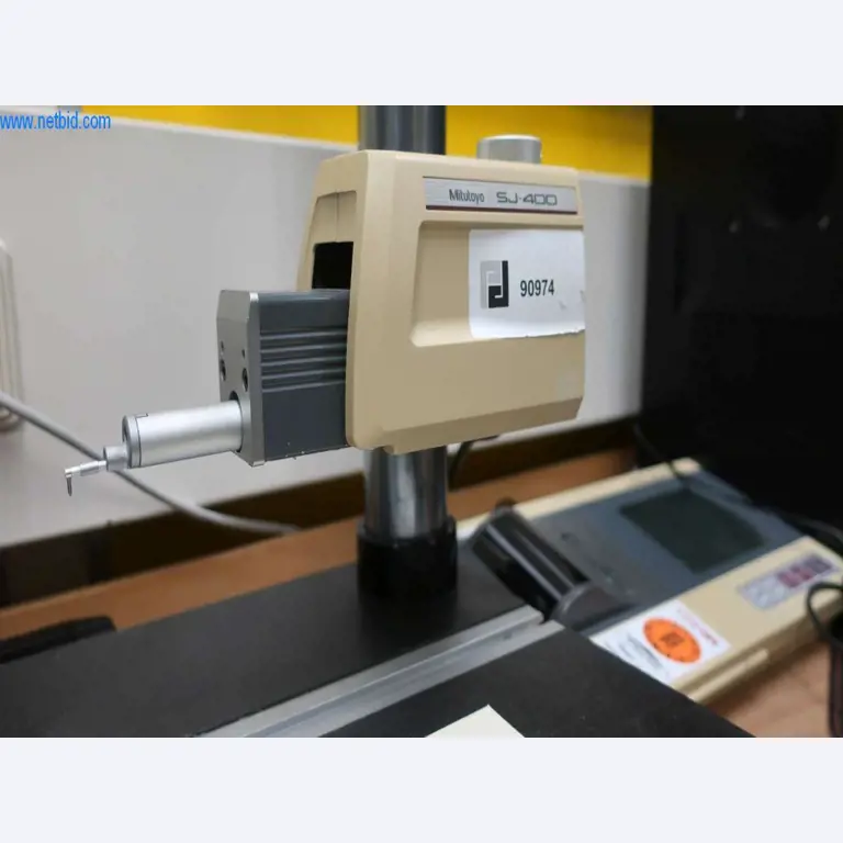 Sistemas de fundição injectada (alumínio) 1.100 - 1.350 t,
Processamento mecânico, fabrico de ferramentas
-2