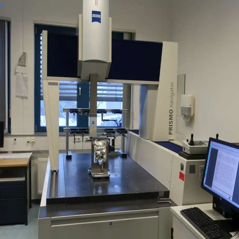 coordinate measuring machine Zeiss Prismo Navigator