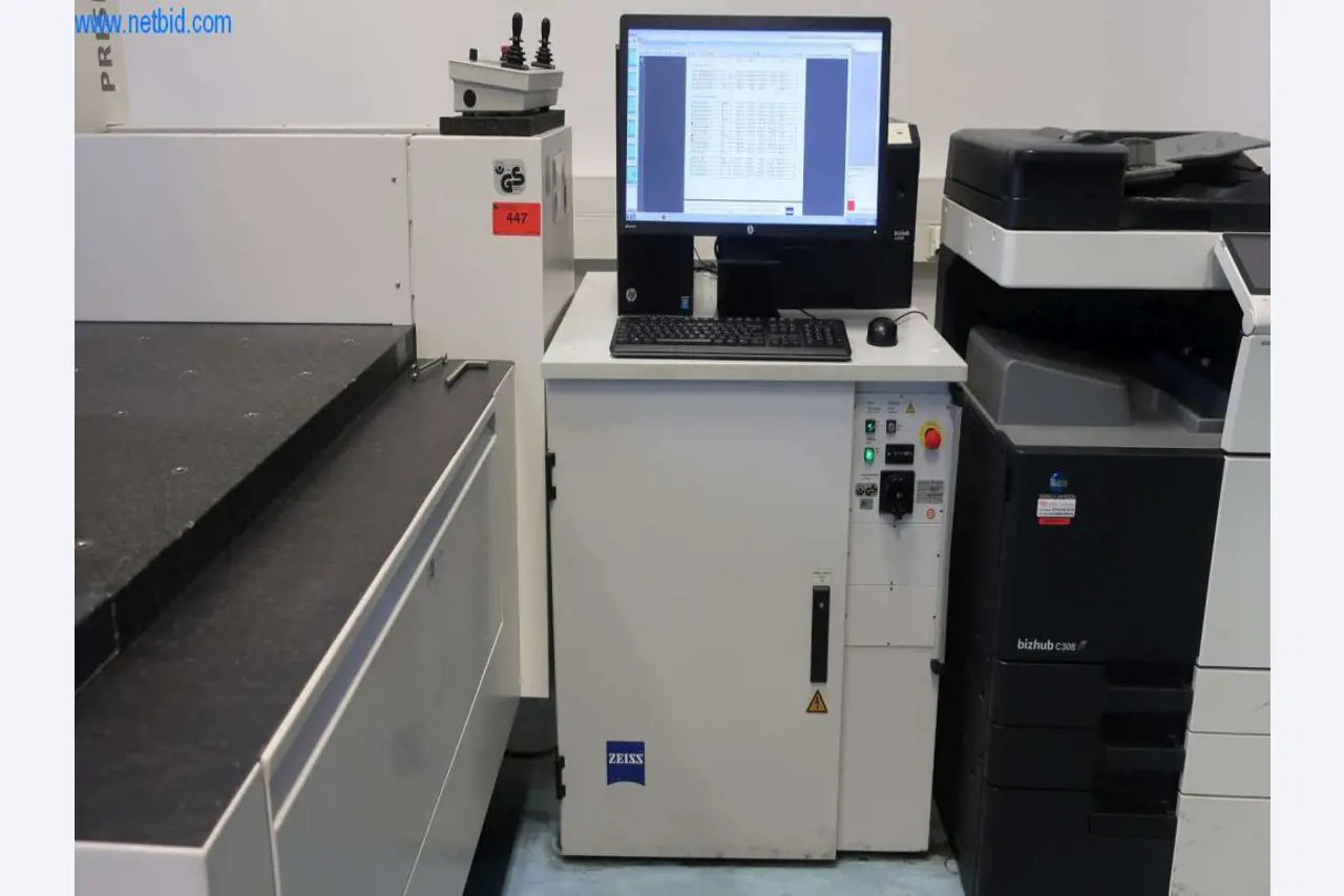 Sistemas de fundição injectada (alumínio) 1.100 - 1.350 t,
Processamento mecânico, fabrico de ferramentas
-6