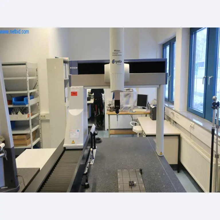 Sistemas de fundição injectada (alumínio) 1.100 - 1.350 t,
Processamento mecânico, fabrico de ferramentas
-1