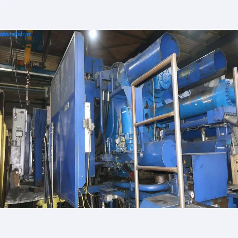 Sistemas de fundição injectada (alumínio) 1.100 - 1.350 t,
Processamento mecânico, fabrico de ferramentas
-13