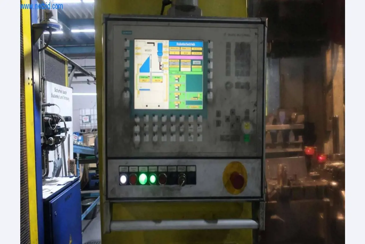 Sistemas de fundição injectada (alumínio) 1.100 - 1.350 t,
Processamento mecânico, fabrico de ferramentas
-22