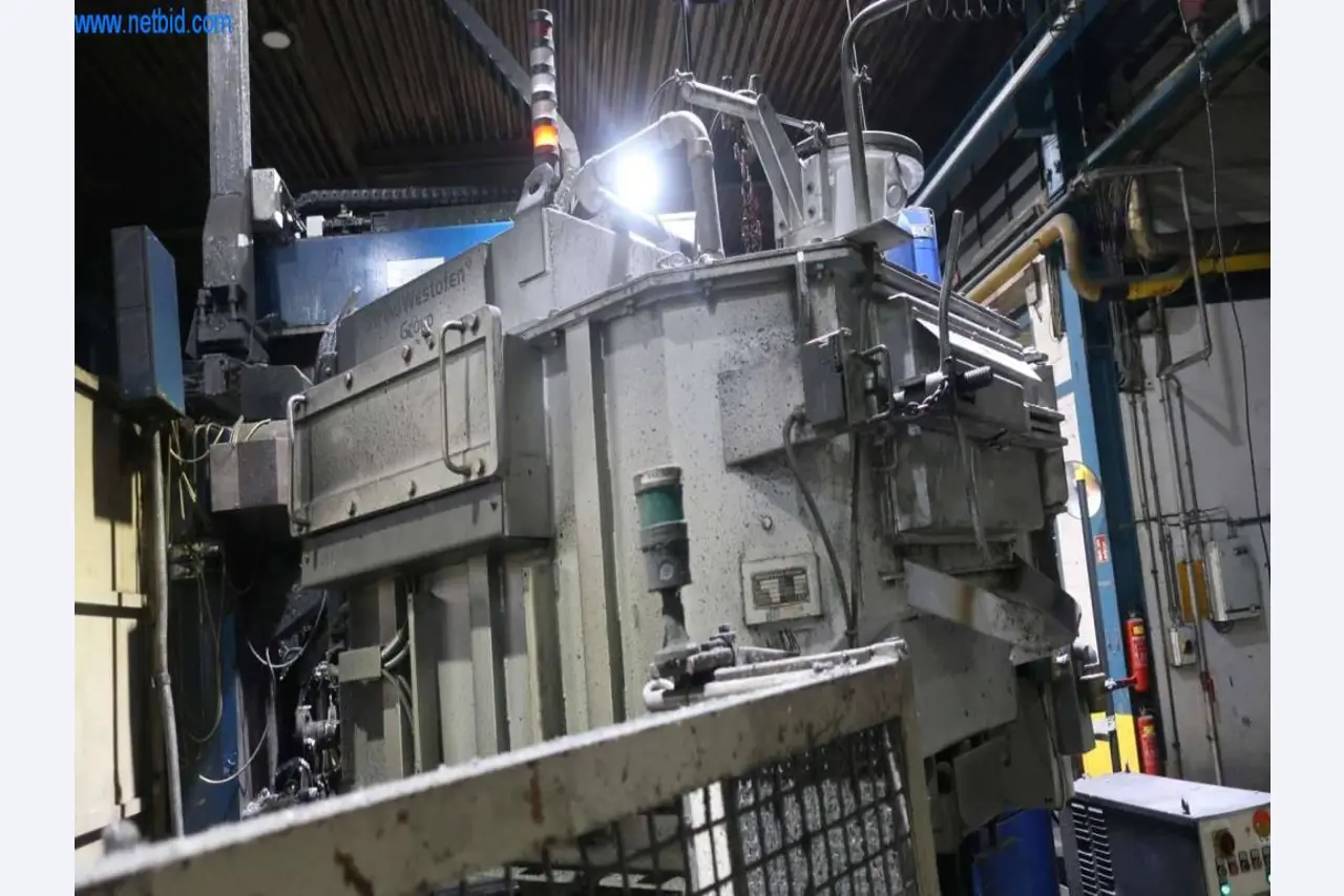 Sistemas de fundição injectada (alumínio) 1.100 - 1.350 t,
Processamento mecânico, fabrico de ferramentas
-6