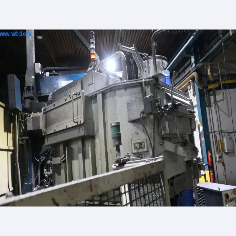 Sistemas de fundição injectada (alumínio) 1.100 - 1.350 t,
Processamento mecânico, fabrico de ferramentas
-6