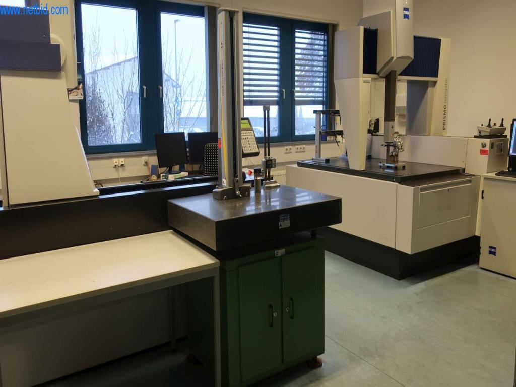 Systémy tlakového lití (hliník) 1 100 - 1 350 t,
Mechanické zpracování, výroba nástrojů
-2