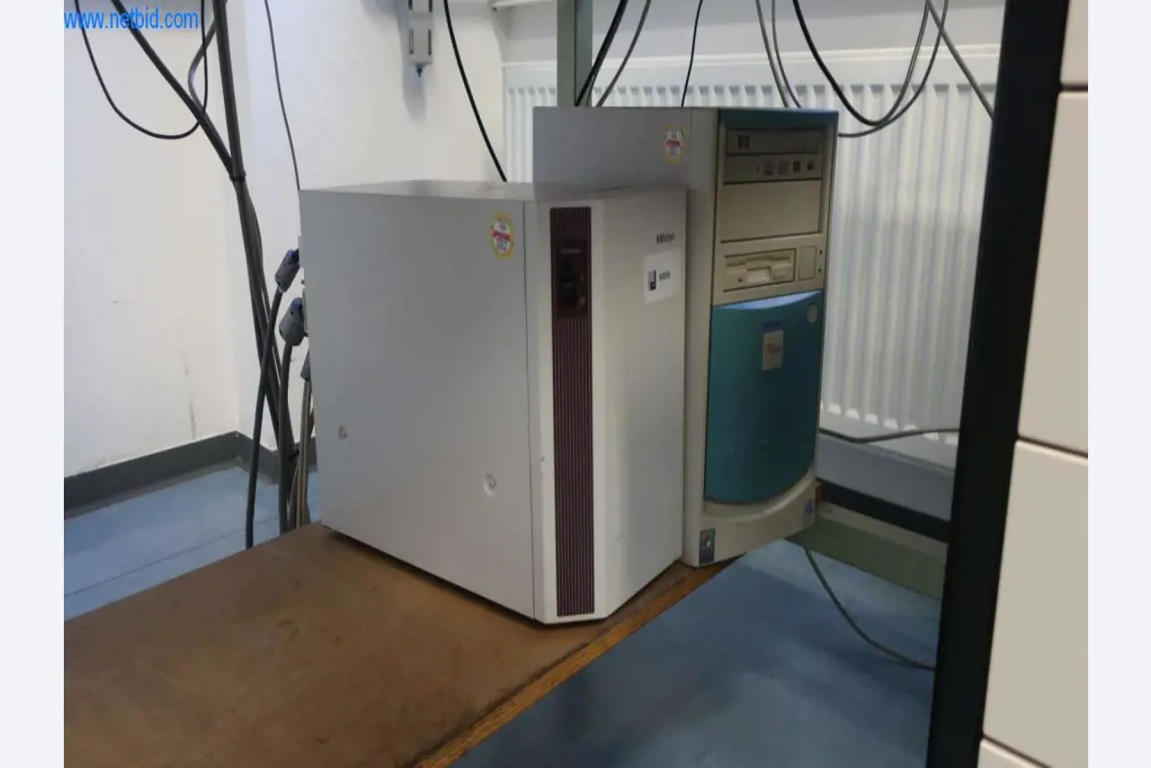 Sistemas de fundição injectada (alumínio) 1.100 - 1.350 t,
Processamento mecânico, fabrico de ferramentas
-5