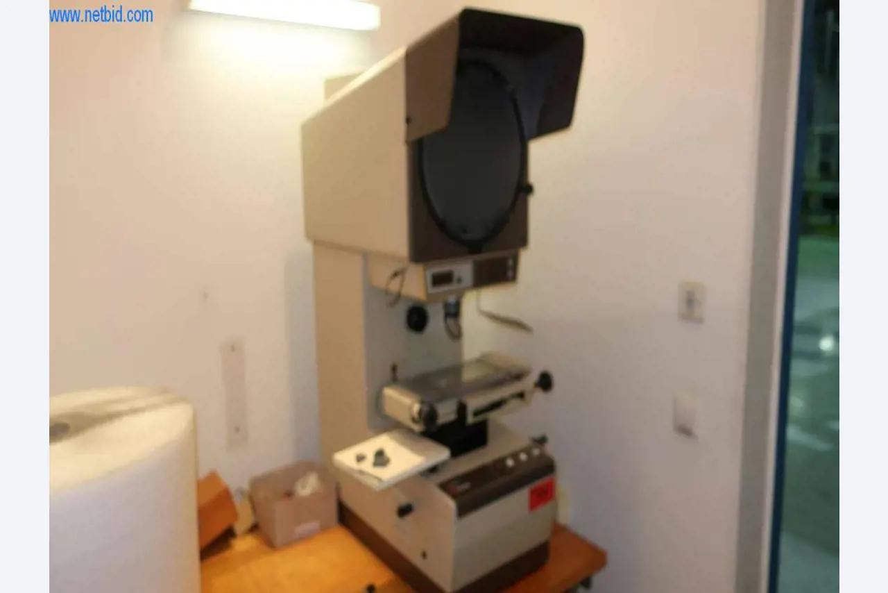 Sistemas de fundição injectada (alumínio) 1.100 - 1.350 t,
Processamento mecânico, fabrico de ferramentas
-1