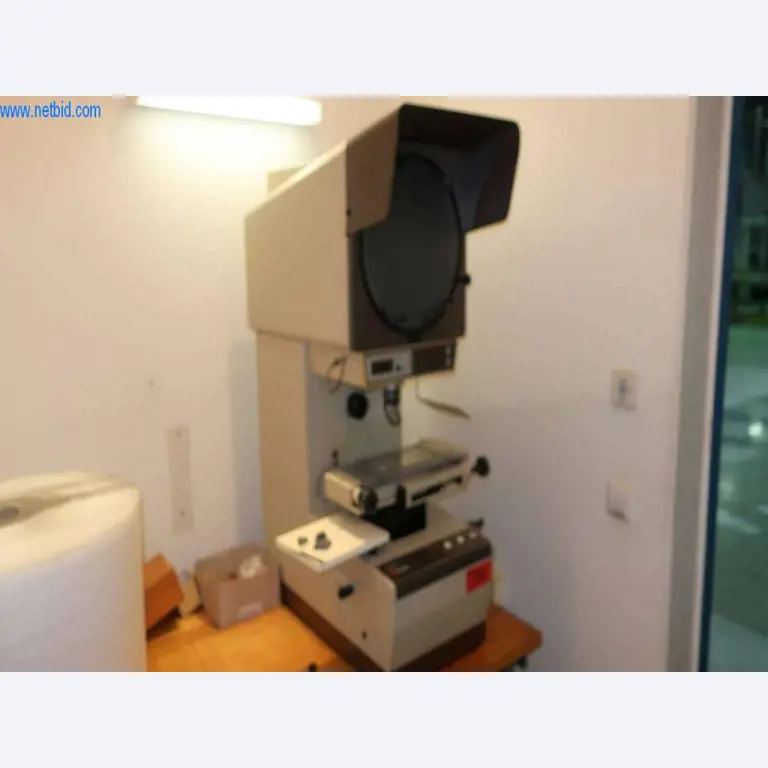 Sistemas de fundição injectada (alumínio) 1.100 - 1.350 t,
Processamento mecânico, fabrico de ferramentas
-1