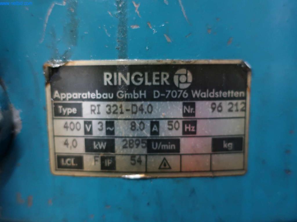 Systémy tlakového lití (hliník) 1 100 - 1 350 t,
Mechanické zpracování, výroba nástrojů
-2