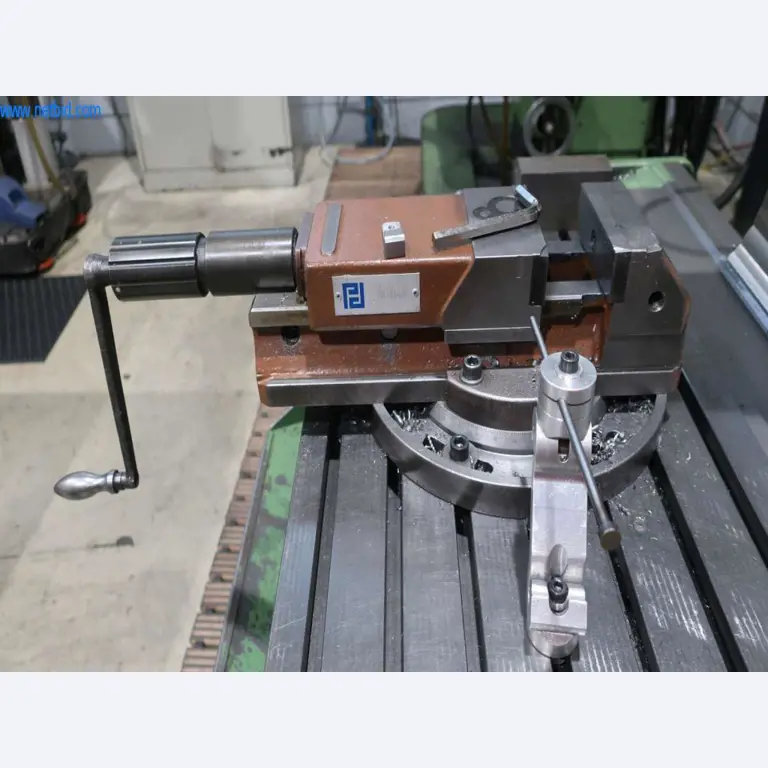 Sistemas de fundición a presión (aluminio) 1.100 - 1.350 t,
Procesamiento mecánico, fabricación de herramientas
-4