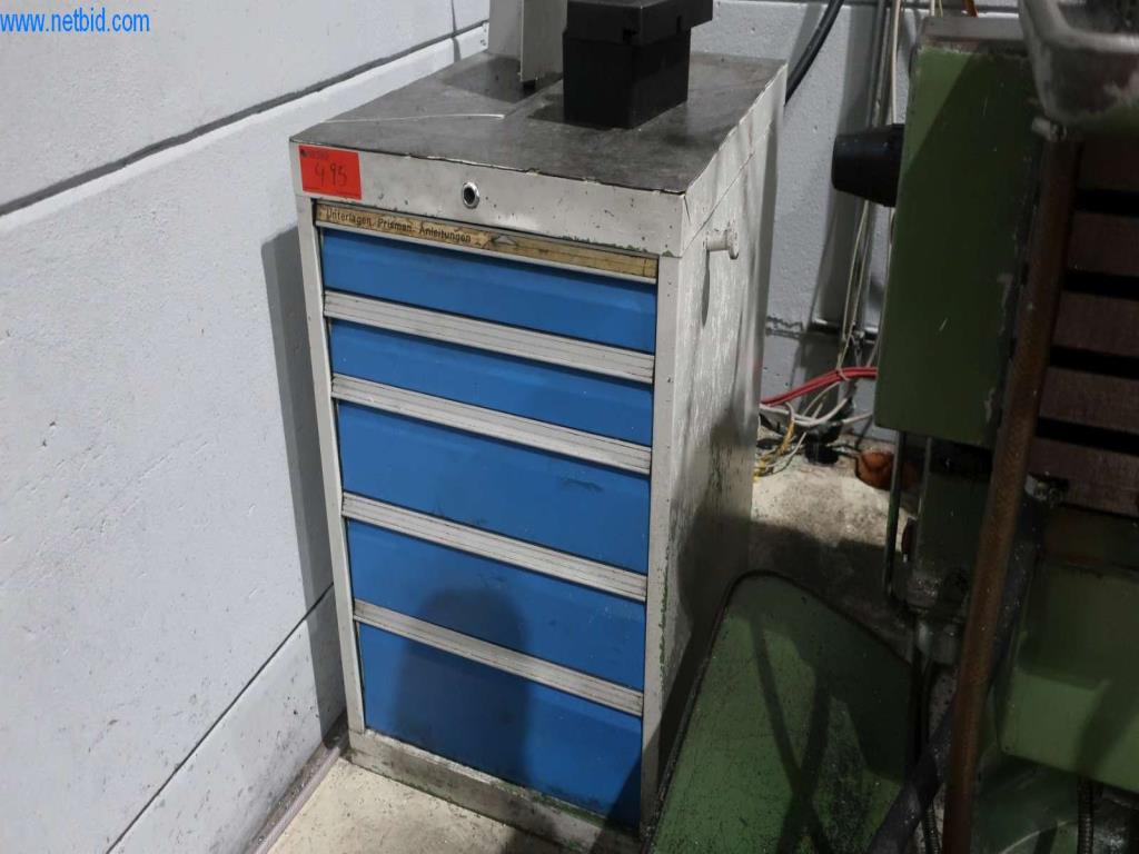 Systémy tlakového lití (hliník) 1 100 - 1 350 t,
Mechanické zpracování, výroba nástrojů
-2