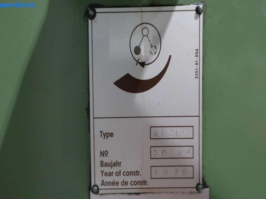 Systémy tlakového lití (hliník) 1 100 - 1 350 t,
Mechanické zpracování, výroba nástrojů
-4