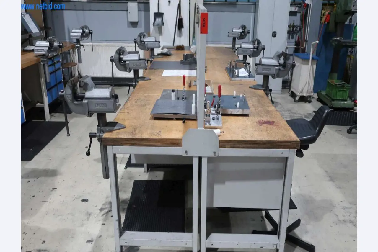Sistemas de fundição injectada (alumínio) 1.100 - 1.350 t,
Processamento mecânico, fabrico de ferramentas
-1