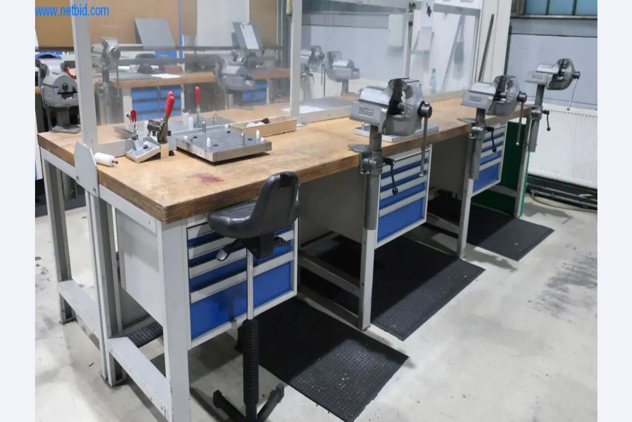Sistemas de fundição injectada (alumínio) 1.100 - 1.350 t,
Processamento mecânico, fabrico de ferramentas
-2