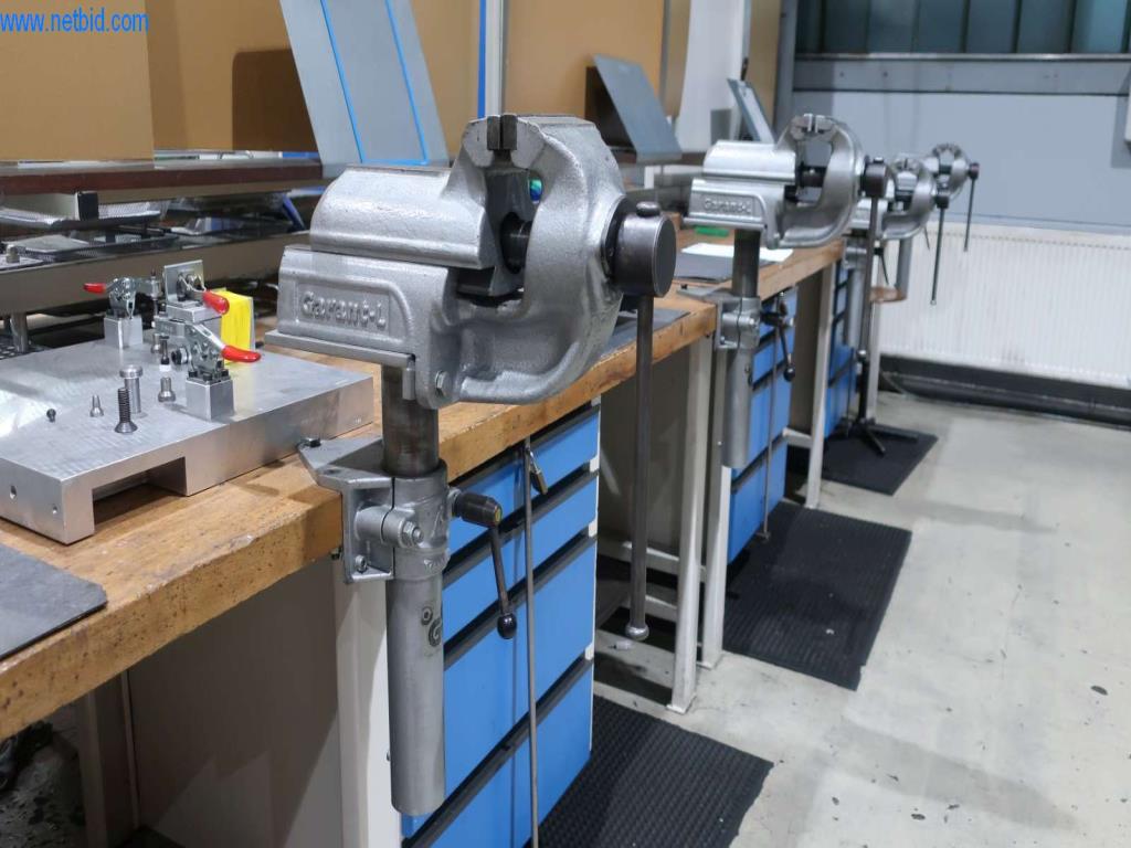 Systémy tlakového lití (hliník) 1 100 - 1 350 t,
Mechanické zpracování, výroba nástrojů
-2