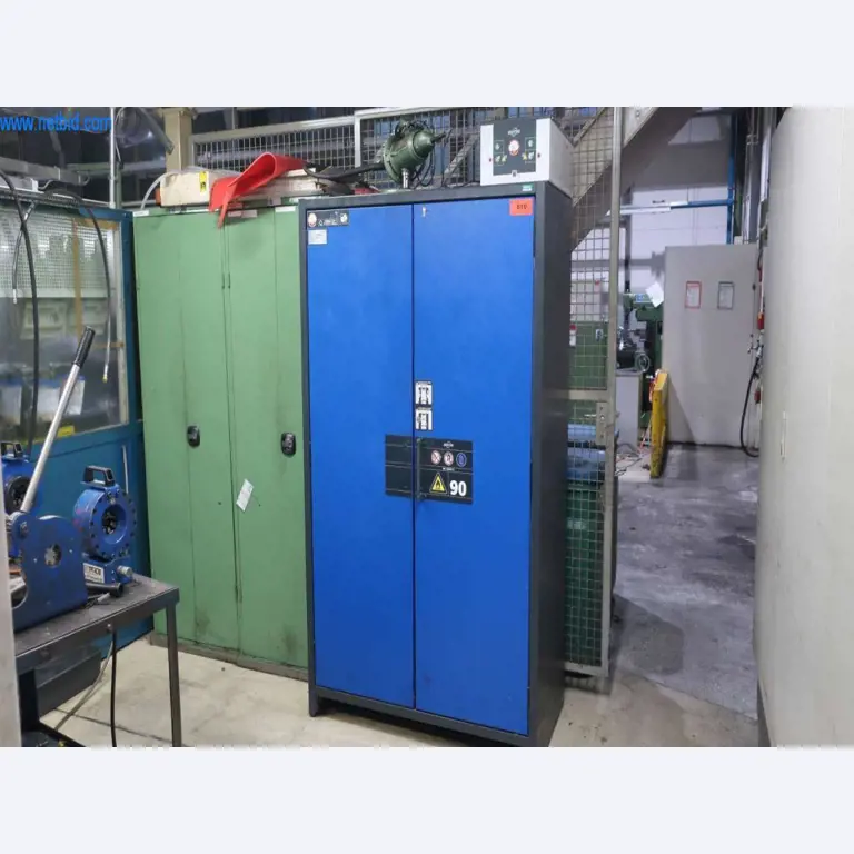 Sistemas de fundição injectada (alumínio) 1.100 - 1.350 t,
Processamento mecânico, fabrico de ferramentas
-1