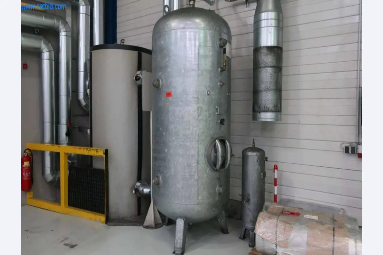 Sistemas de fundição injectada (alumínio) 1.100 - 1.350 t,
Processamento mecânico, fabrico de ferramentas
-2