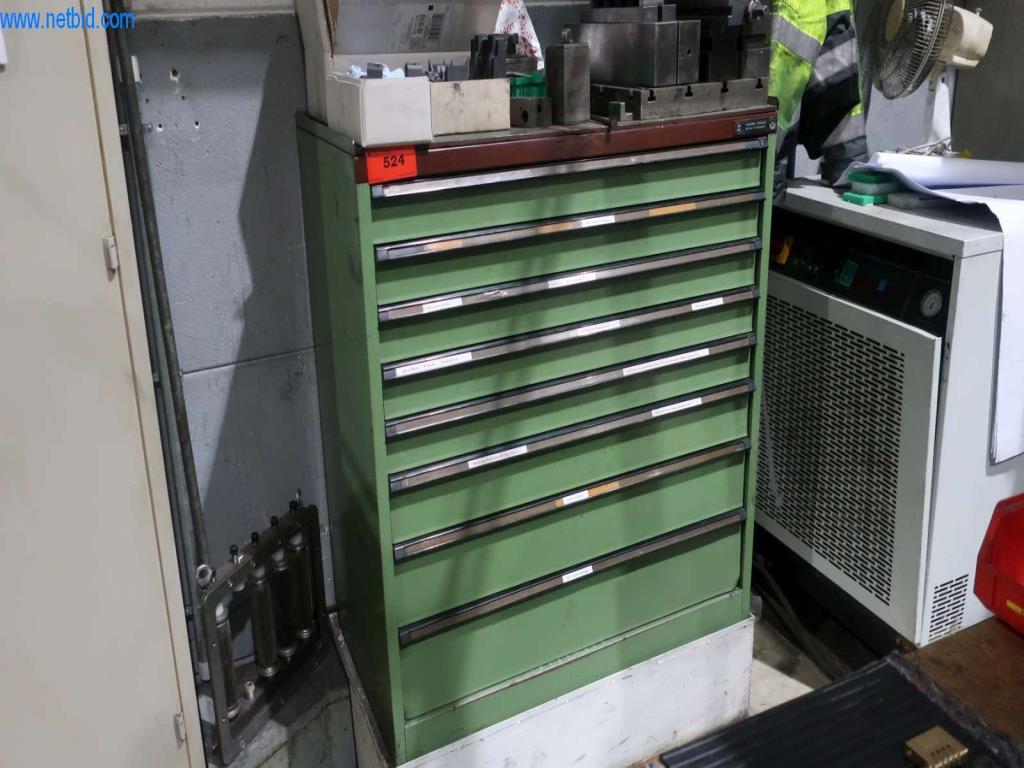 Systémy tlakového lití (hliník) 1 100 - 1 350 t,
Mechanické zpracování, výroba nástrojů
-1