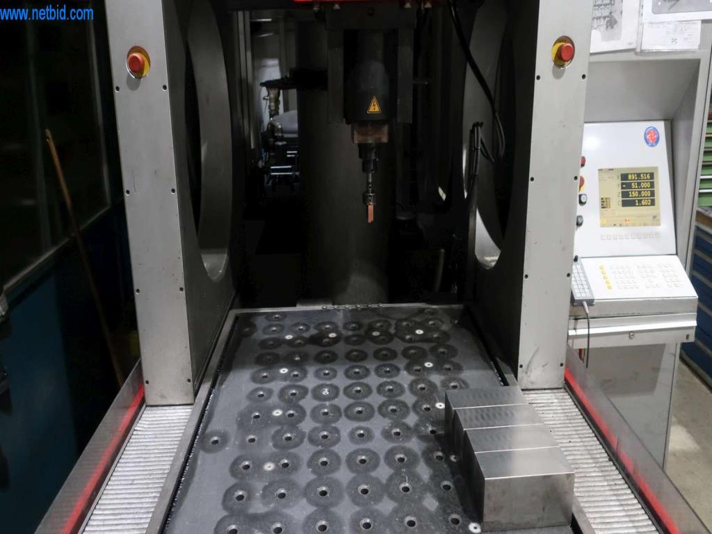 Systémy tlakového lití (hliník) 1 100 - 1 350 t,
Mechanické zpracování, výroba nástrojů
-4