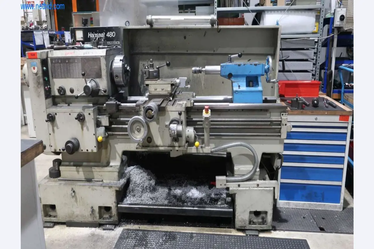 Sistemas de fundição injectada (alumínio) 1.100 - 1.350 t,
Processamento mecânico, fabrico de ferramentas
-1