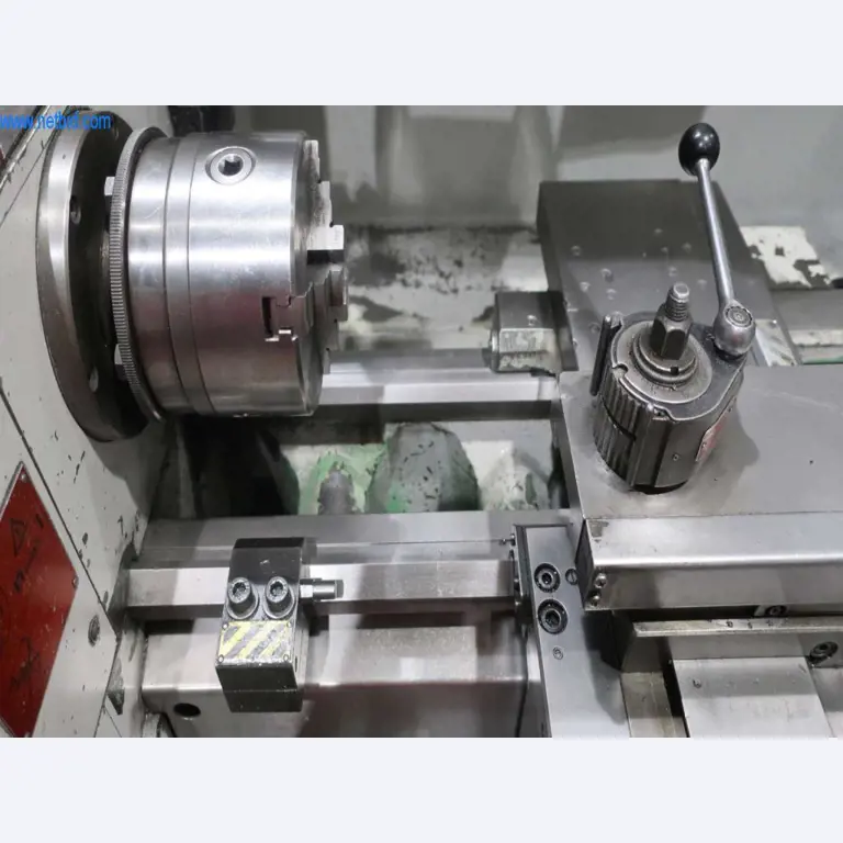 Sistemas de fundição injectada (alumínio) 1.100 - 1.350 t,
Processamento mecânico, fabrico de ferramentas
-4