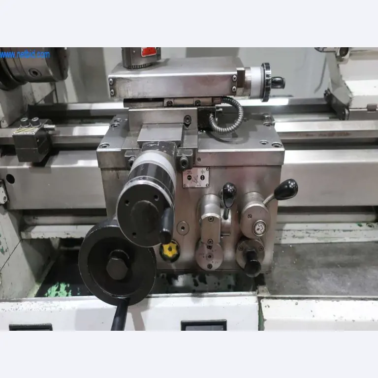 Sistemas de fundição injectada (alumínio) 1.100 - 1.350 t,
Processamento mecânico, fabrico de ferramentas
-5