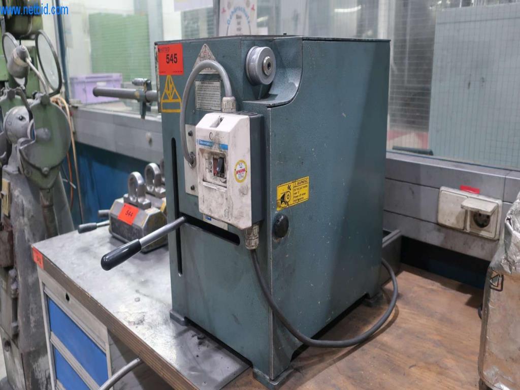 Systémy tlakového lití (hliník) 1 100 - 1 350 t,
Mechanické zpracování, výroba nástrojů
-2