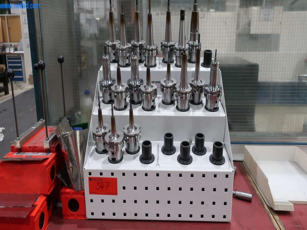 Systémy tlakového lití (hliník) 1 100 - 1 350 t,
Mechanické zpracování, výroba nástrojů
-12