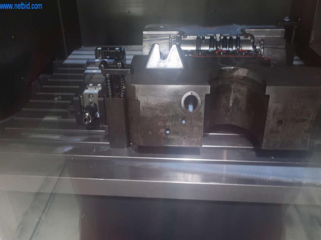 Systémy tlakového lití (hliník) 1 100 - 1 350 t,
Mechanické zpracování, výroba nástrojů
-17