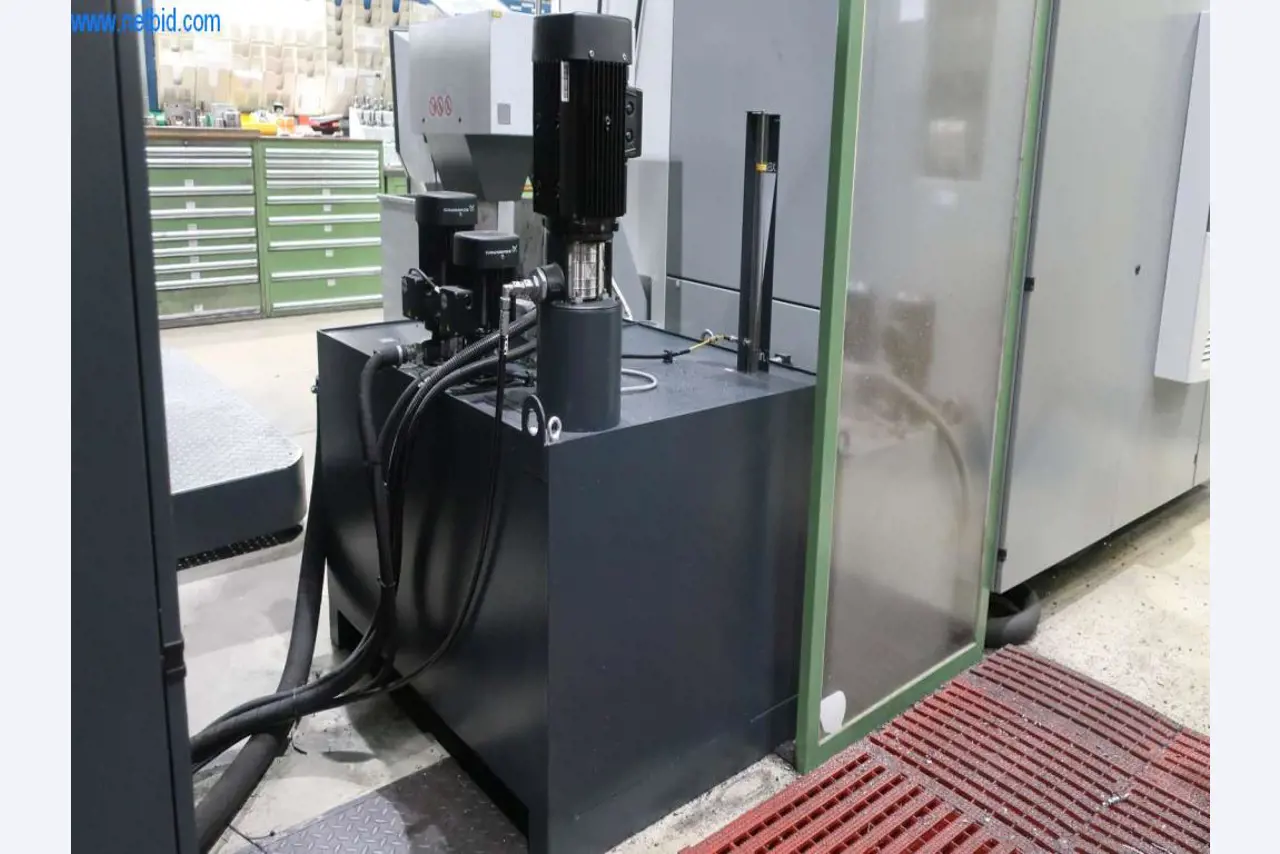 Sistemas de fundição injectada (alumínio) 1.100 - 1.350 t,
Processamento mecânico, fabrico de ferramentas
-4