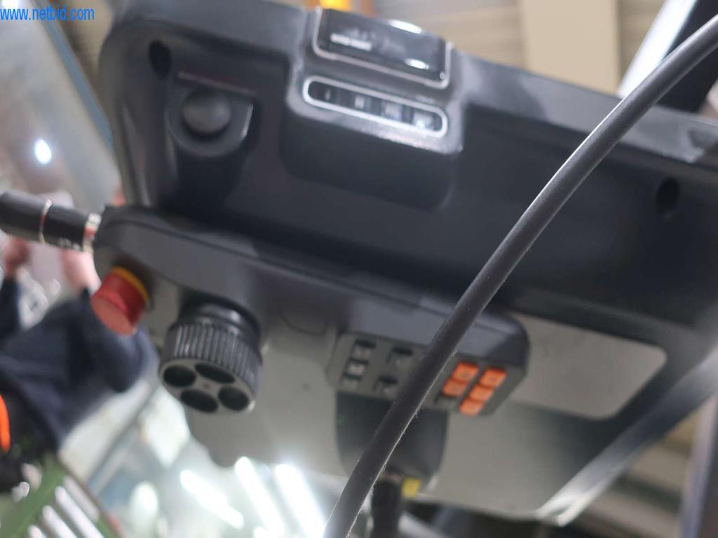 Systémy tlakového lití (hliník) 1 100 - 1 350 t,
Mechanické zpracování, výroba nástrojů
-8