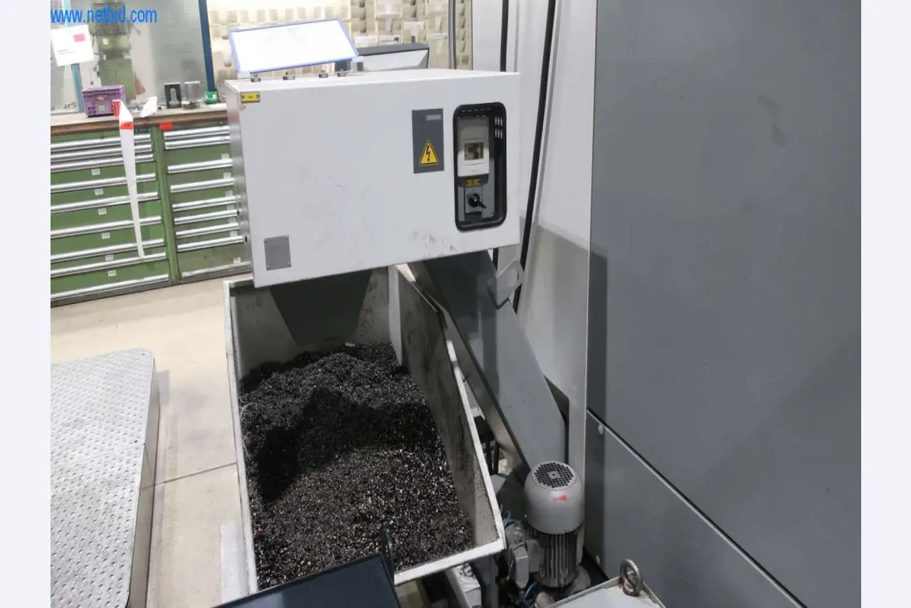 Sistemas de fundição injectada (alumínio) 1.100 - 1.350 t,
Processamento mecânico, fabrico de ferramentas
-10