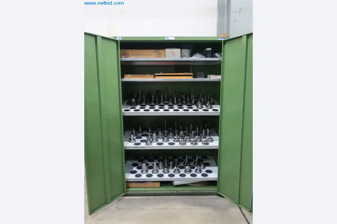 Sistemas de fundição injectada (alumínio) 1.100 - 1.350 t,
Processamento mecânico, fabrico de ferramentas
-2