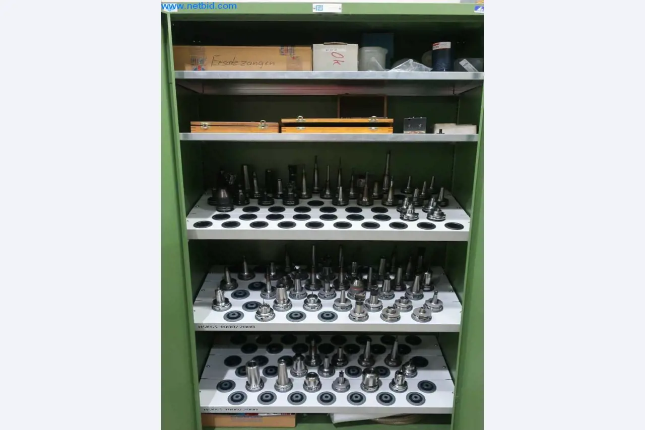 Sistemas de fundição injectada (alumínio) 1.100 - 1.350 t,
Processamento mecânico, fabrico de ferramentas
-3