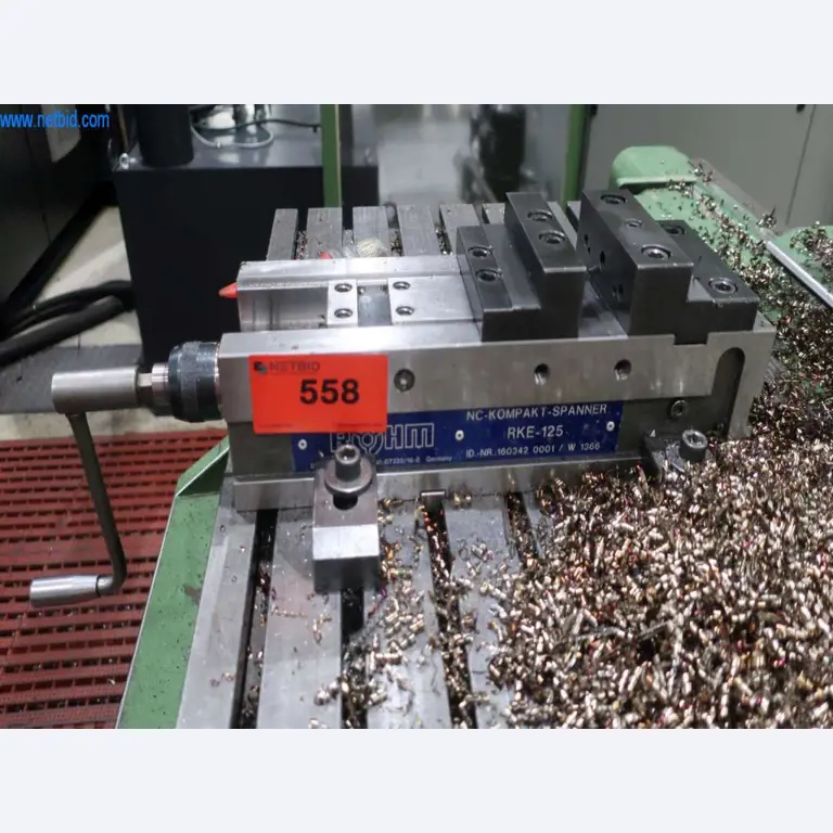 Sistemas de fundição injectada (alumínio) 1.100 - 1.350 t,
Processamento mecânico, fabrico de ferramentas
-1