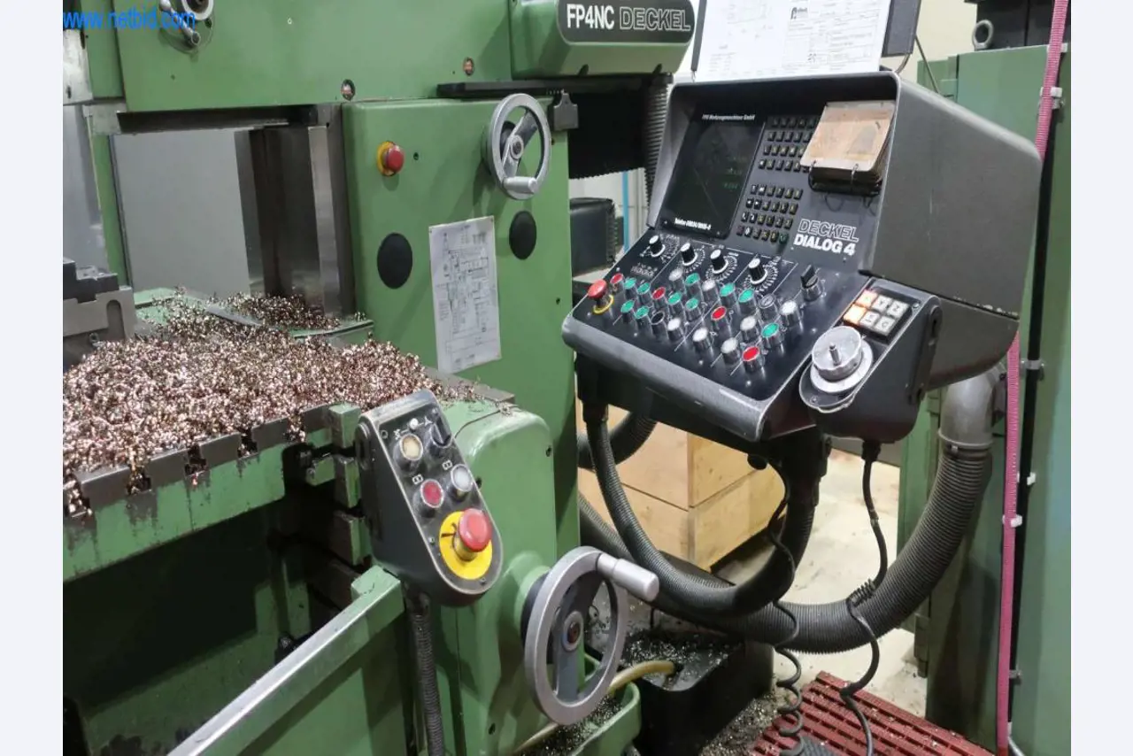 Sistemas de fundição injectada (alumínio) 1.100 - 1.350 t,
Processamento mecânico, fabrico de ferramentas
-4