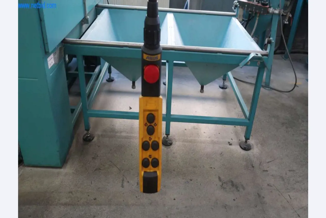 Sistemas de fundição injectada (alumínio) 1.100 - 1.350 t,
Processamento mecânico, fabrico de ferramentas
-3