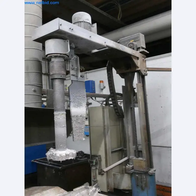 Sistemas de fundição injectada (alumínio) 1.100 - 1.350 t,
Processamento mecânico, fabrico de ferramentas
-2