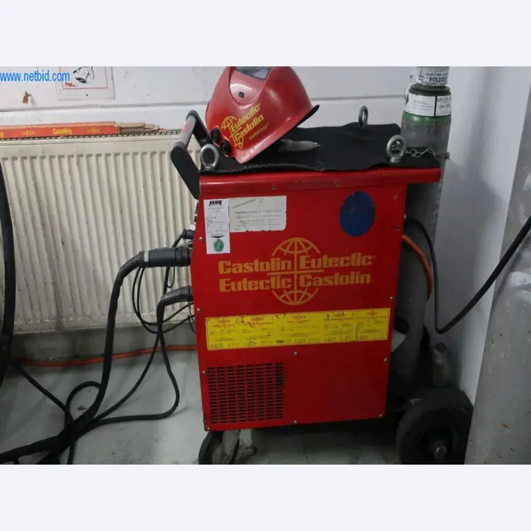 Sistemas de fundição injectada (alumínio) 1.100 - 1.350 t,
Processamento mecânico, fabrico de ferramentas
-5