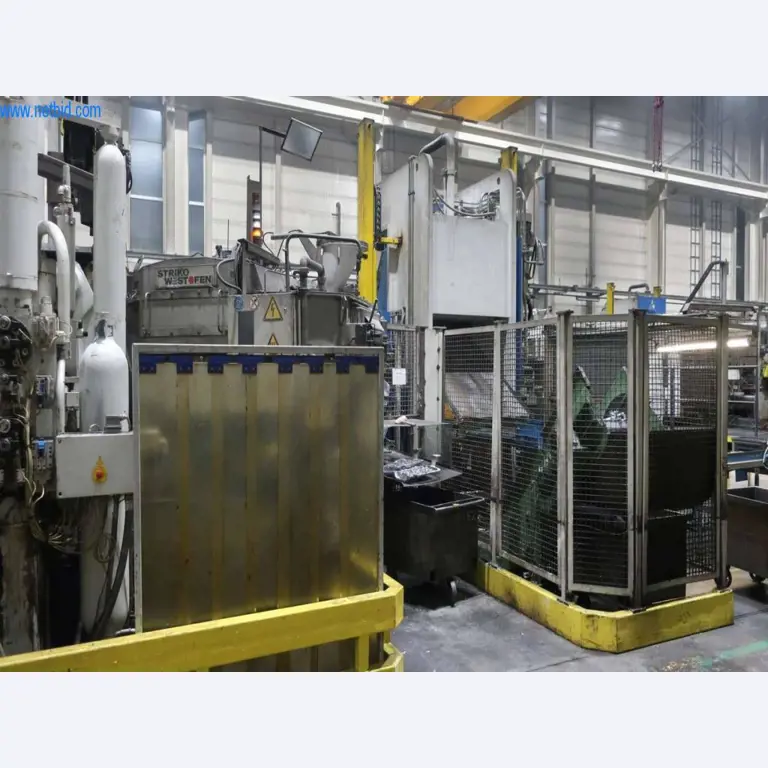 Sistemas de fundição injectada (alumínio) 1.100 - 1.350 t,
Processamento mecânico, fabrico de ferramentas
-13