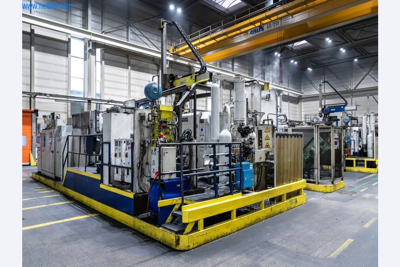 Sistemas de fundição injectada (alumínio) 1.100 - 1.350 t,
Processamento mecânico, fabrico de ferramentas
-1