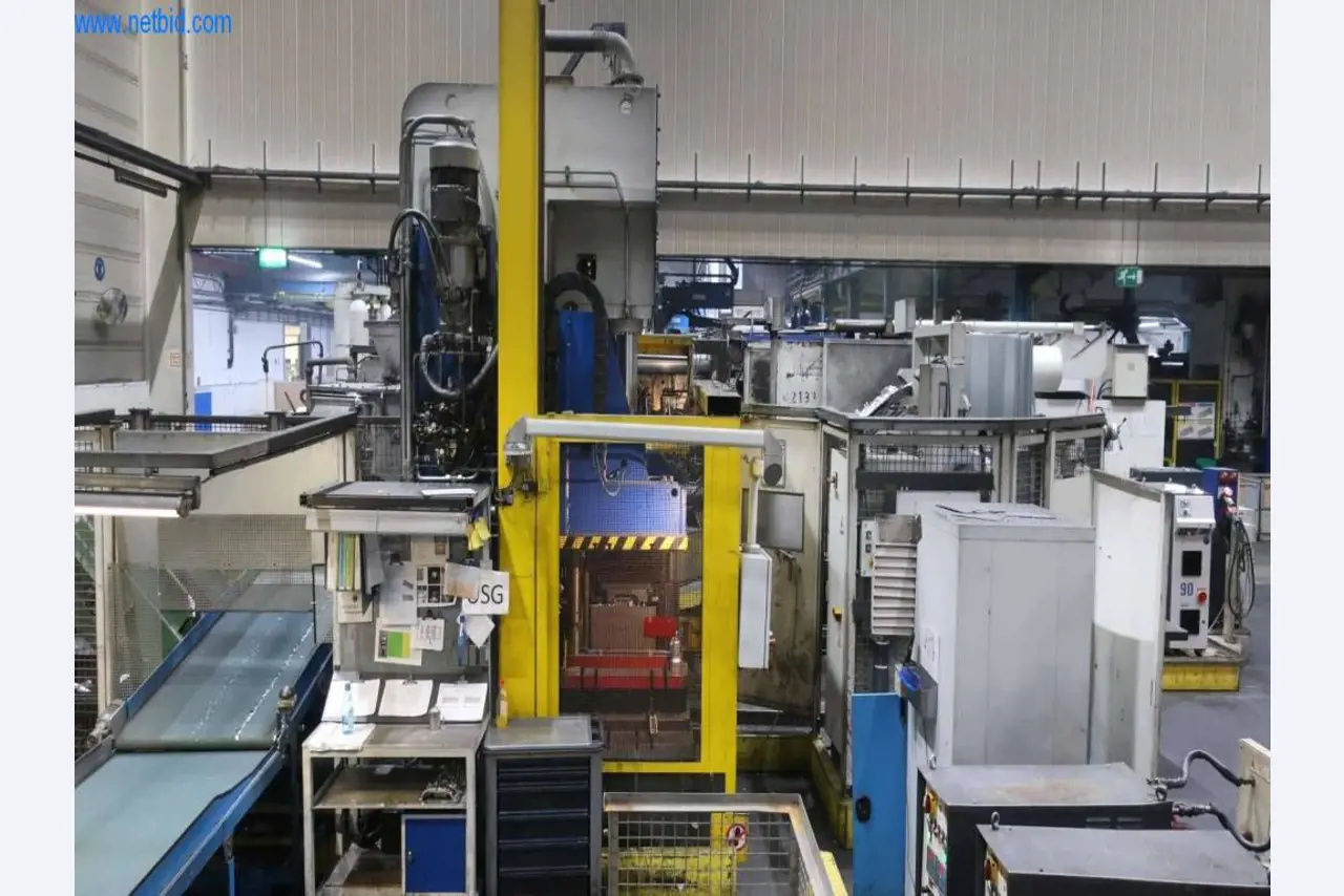 Sistemas de fundição injectada (alumínio) 1.100 - 1.350 t,
Processamento mecânico, fabrico de ferramentas
-26