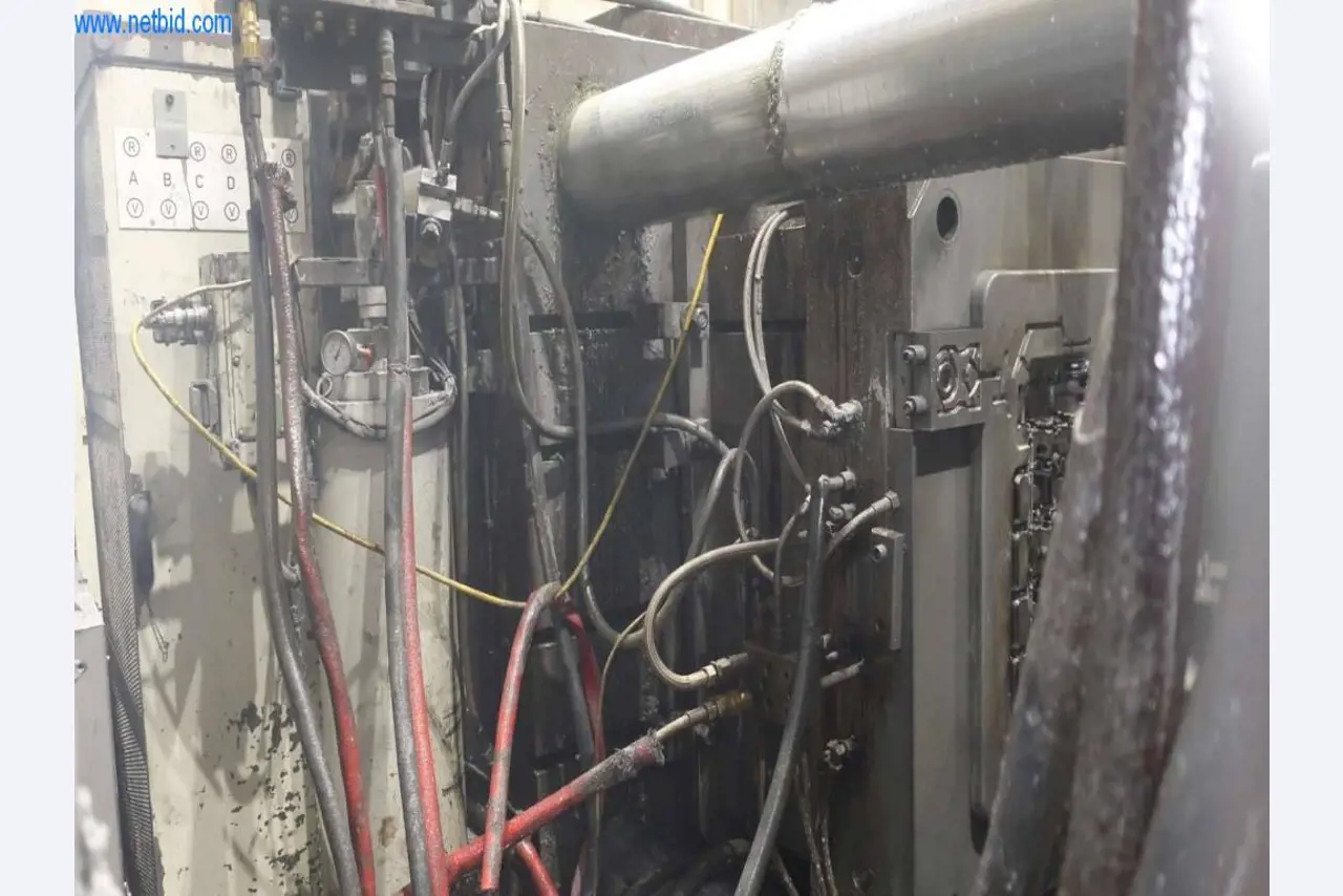 Sistemas de fundição injectada (alumínio) 1.100 - 1.350 t,
Processamento mecânico, fabrico de ferramentas
-29
