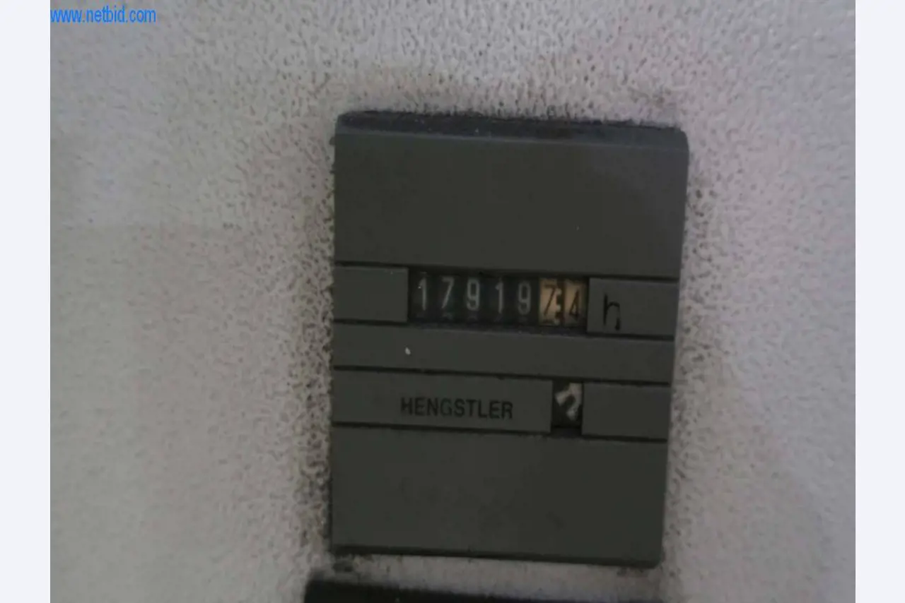 Sistemas de fundição injectada (alumínio) 1.100 - 1.350 t,
Processamento mecânico, fabrico de ferramentas
-3