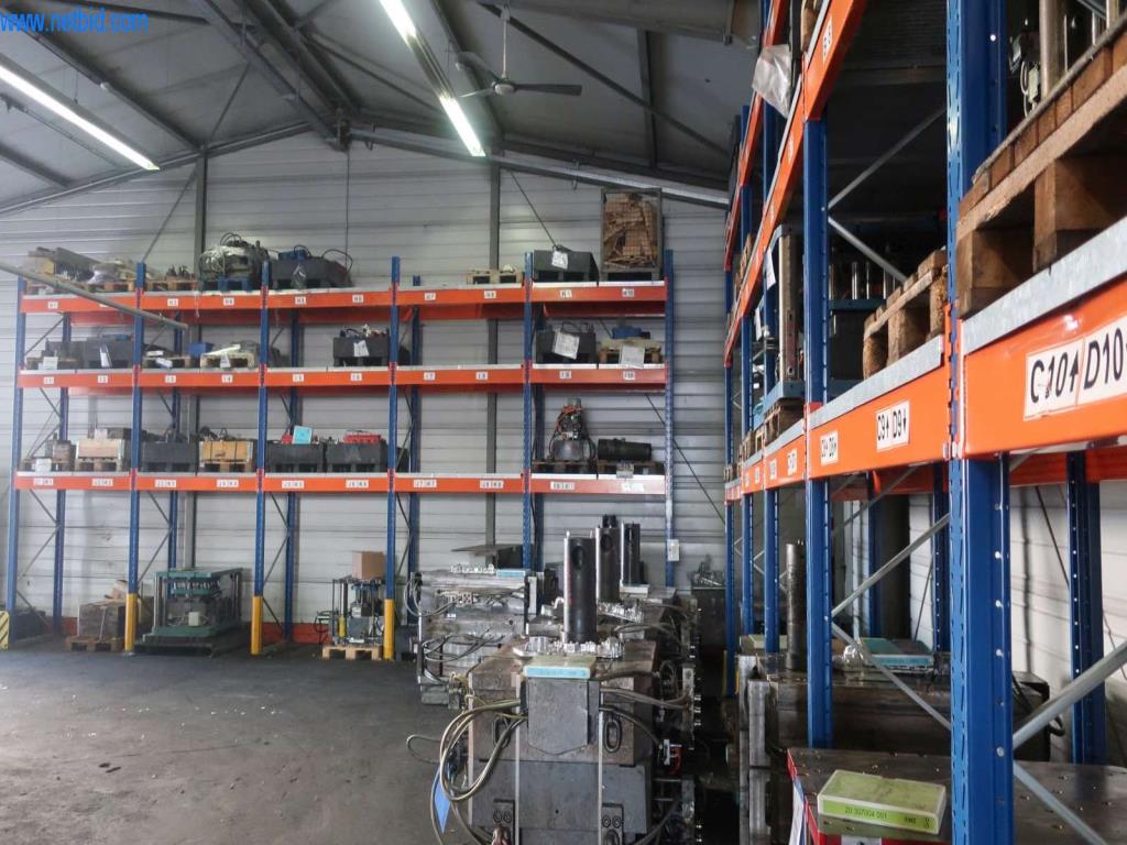 Systémy tlakového lití (hliník) 1 100 - 1 350 t,
Mechanické zpracování, výroba nástrojů
-2