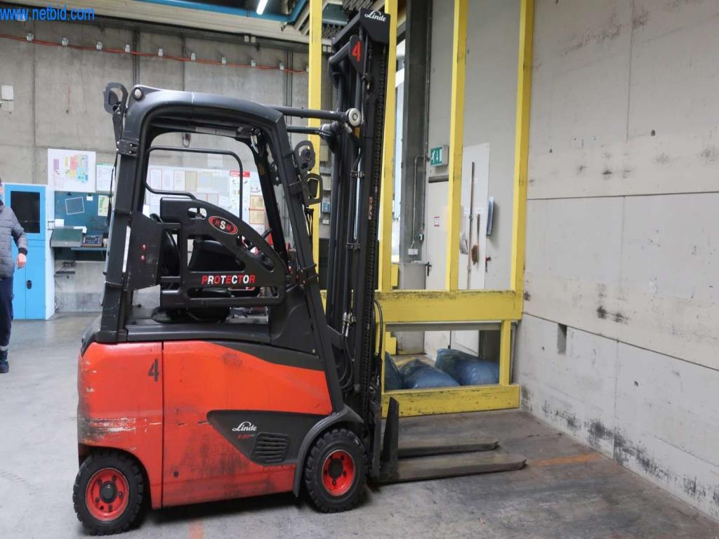 Systémy tlakového lití (hliník) 1 100 - 1 350 t,
Mechanické zpracování, výroba nástrojů
-2