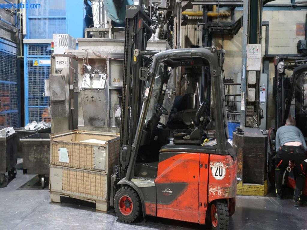 Systémy tlakového lití (hliník) 1 100 - 1 350 t,
Mechanické zpracování, výroba nástrojů
-1