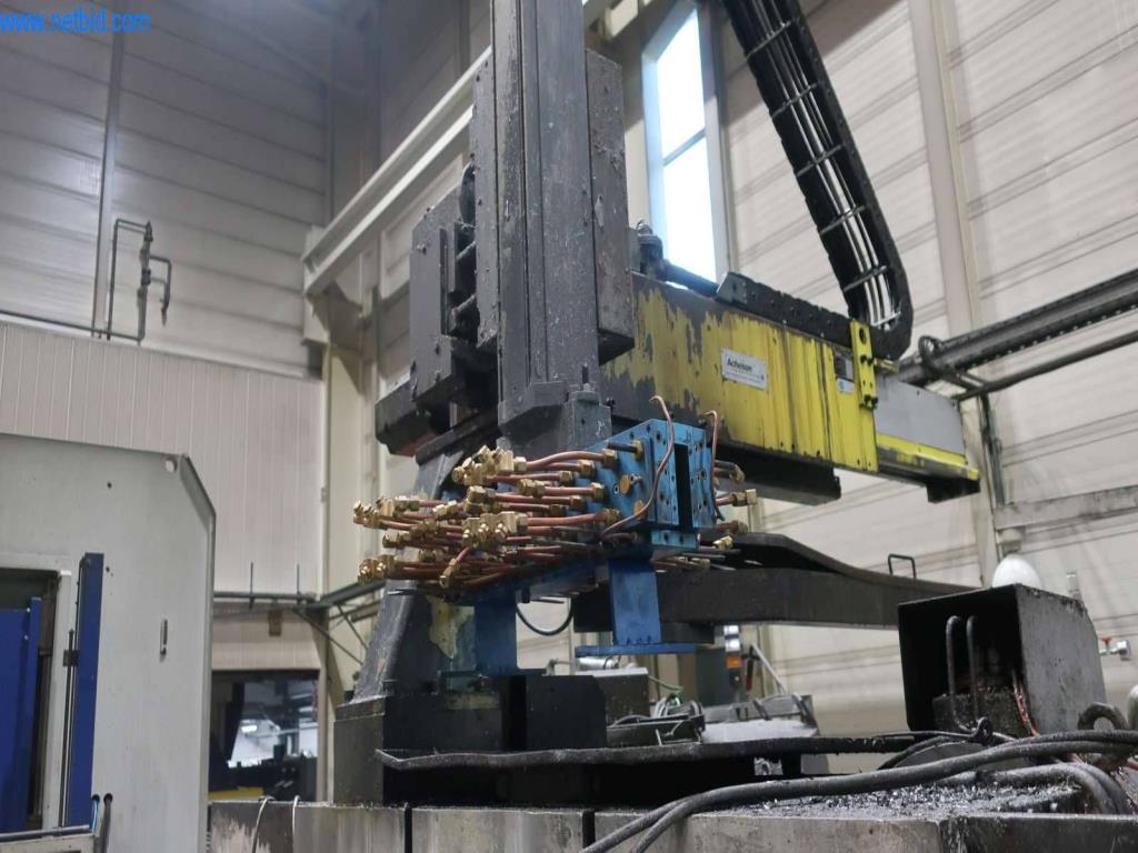 Systémy tlakového lití (hliník) 1 100 - 1 350 t,
Mechanické zpracování, výroba nástrojů
-12